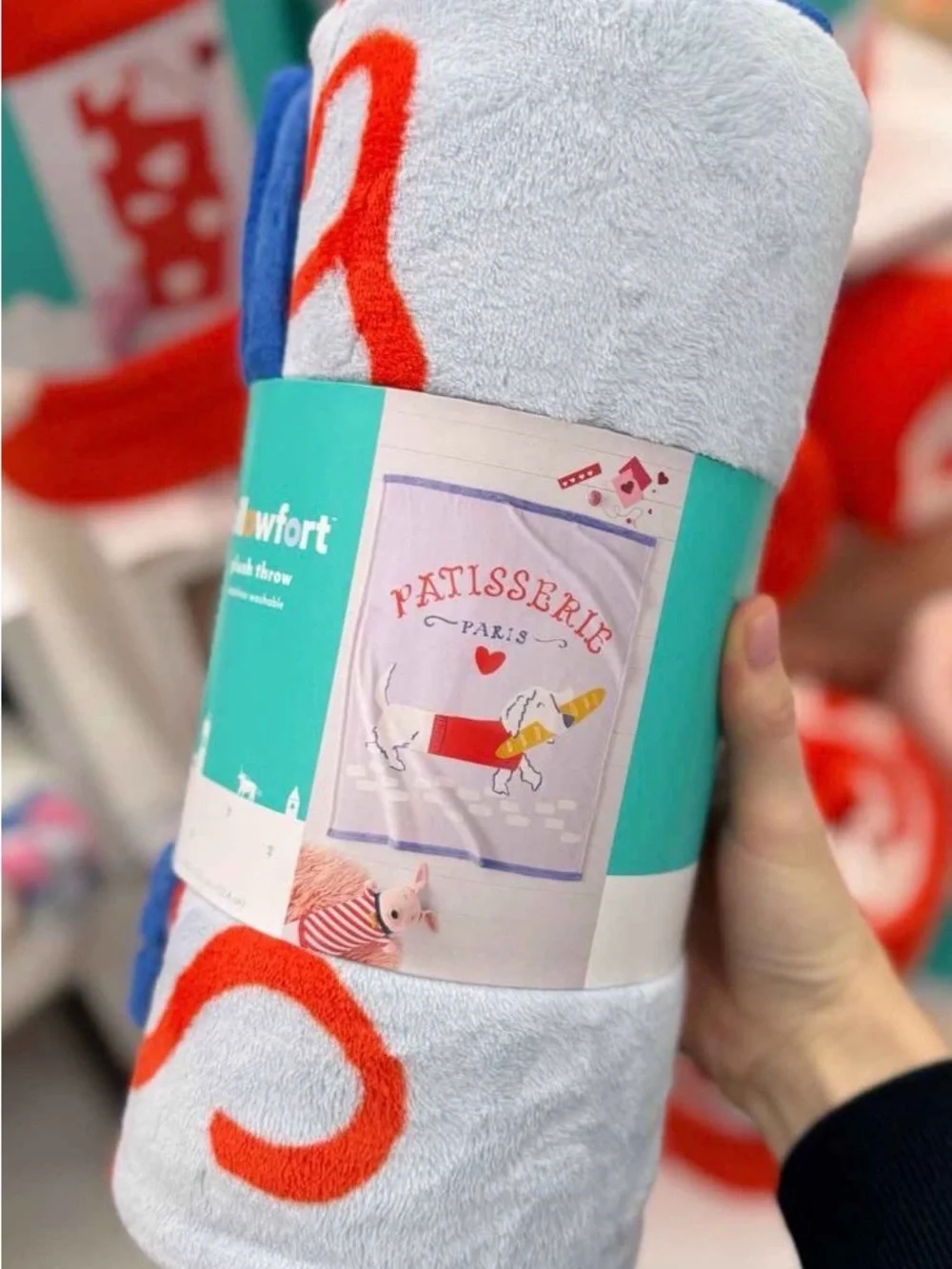 Pillowfort Patisserie Bread Thief Pet Shoppe Kids’ Throw Blanket 60”L x 50” W